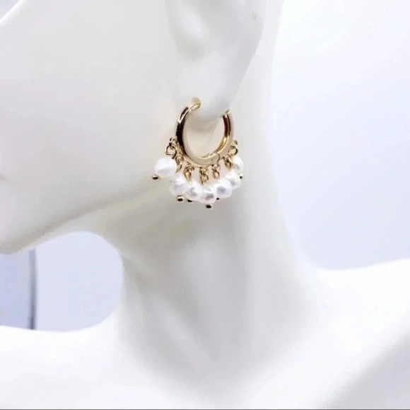 FRESHWATER pearl hoops - Picture 3 of 5